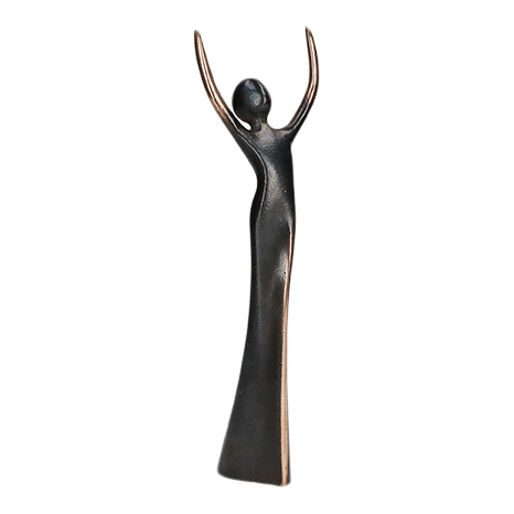 Billede af Bronzefigur La Gioia, højde 19 cm. Livsbekræftende titel Glæde fra kunstner Kerstin Stark.
