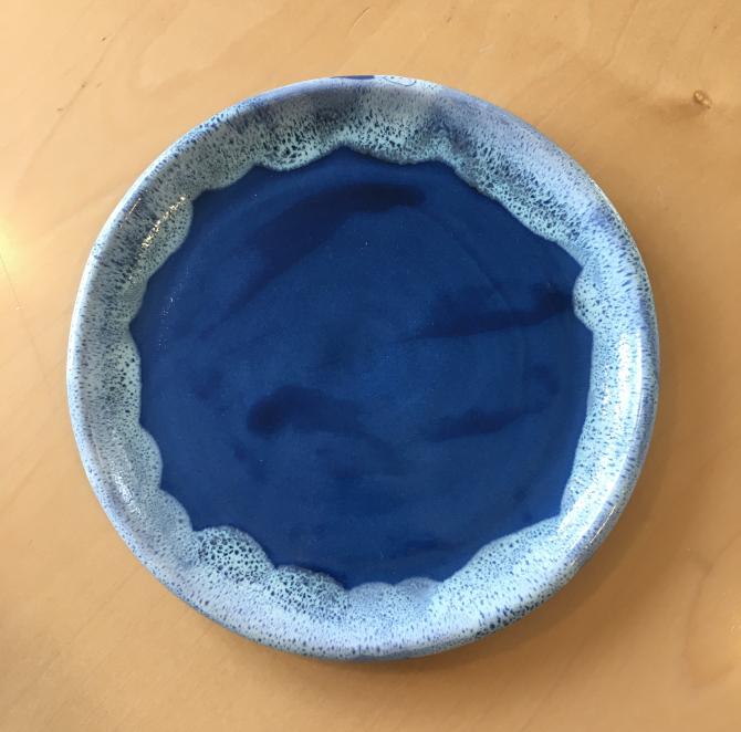 Keramik tallerken Ø 16 cm blå og hvid håndlavet