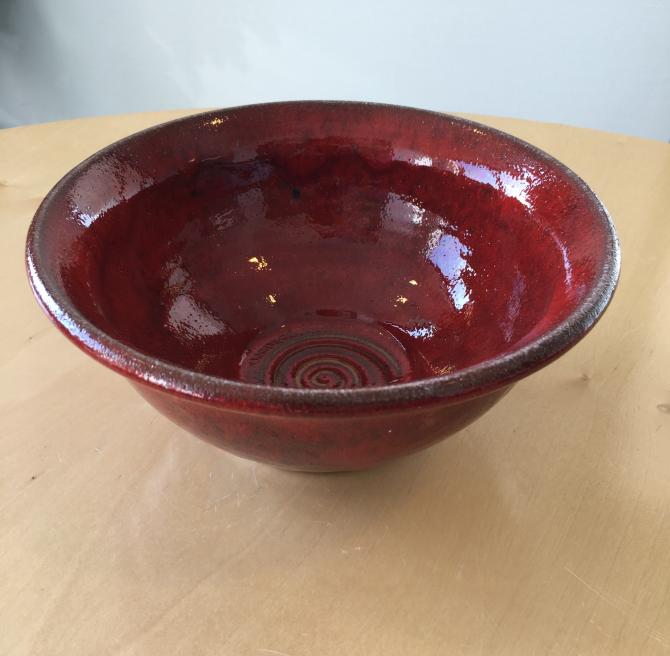Håndlavet keramik skål i rød
