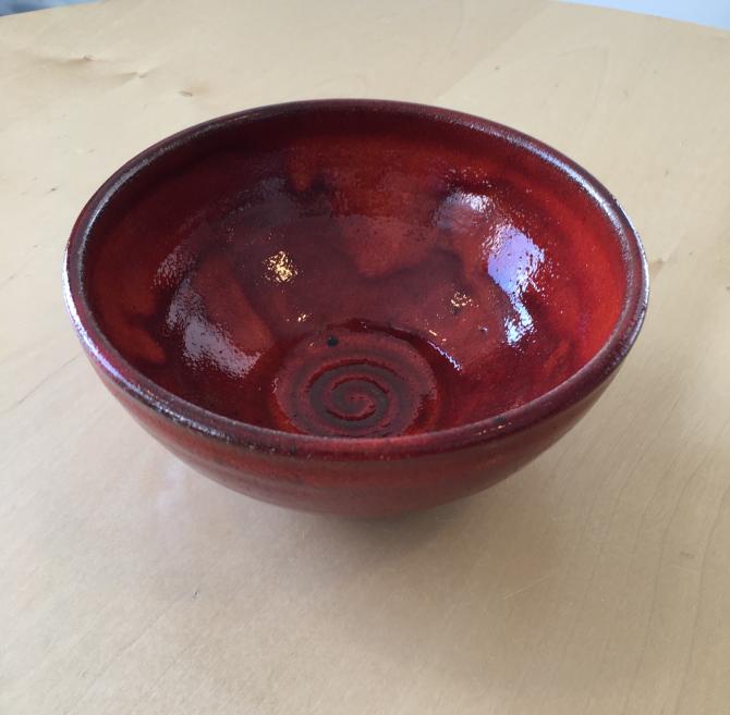 Rød keramik skål håndlavet 