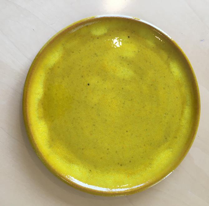 Gul tallerken Ø 25 cm håndlavet keramik