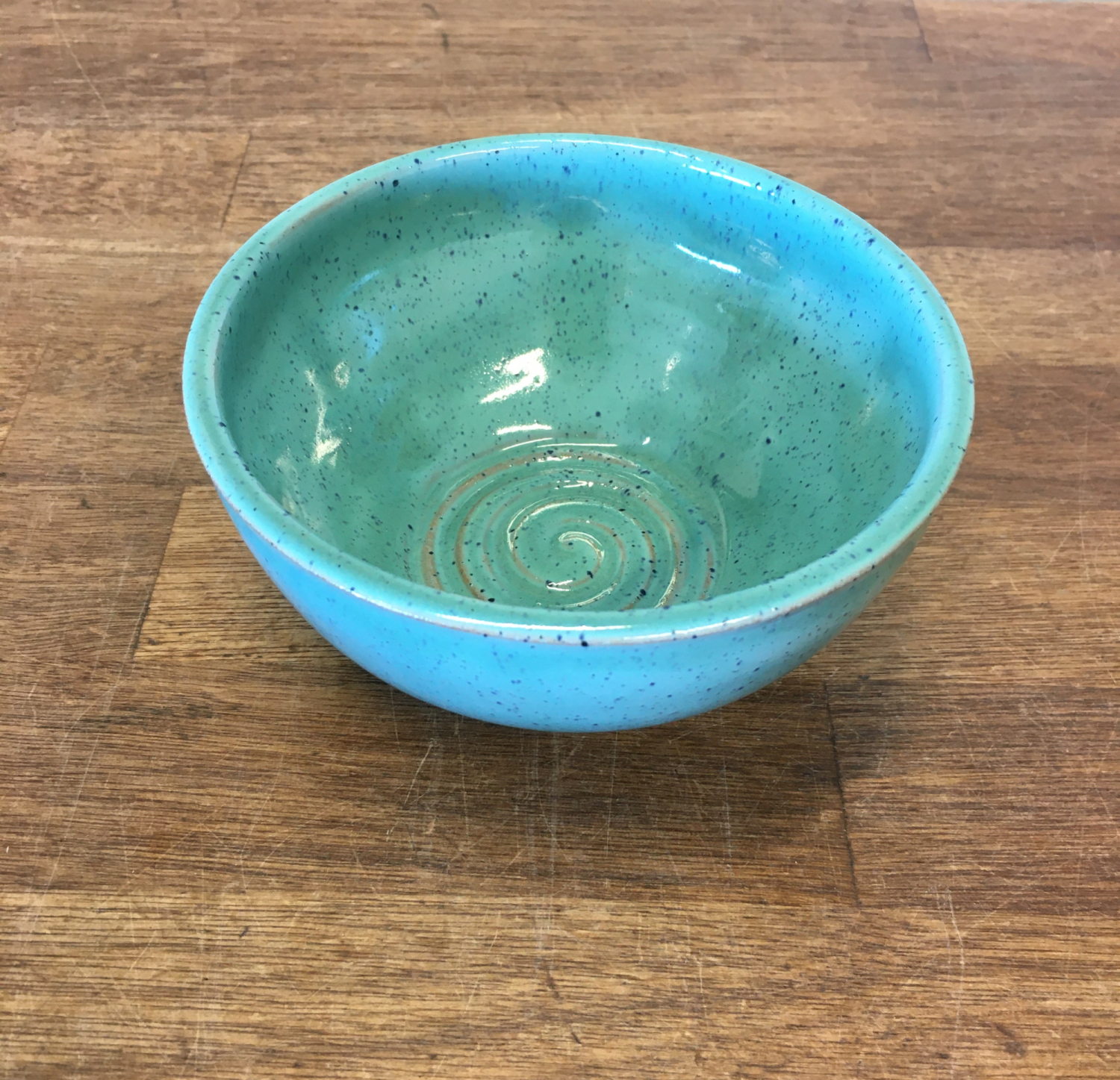 Lille keramik skål, håndlavet Ø 12 cm. 15 Farver frit valg kr. 125. Hurtig levering. - farve Sart grøn