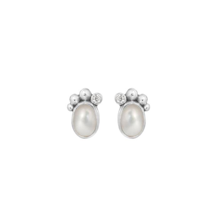 Sølv ørestikker med hvid perle Rabinovich smykker Pleasant Pearl