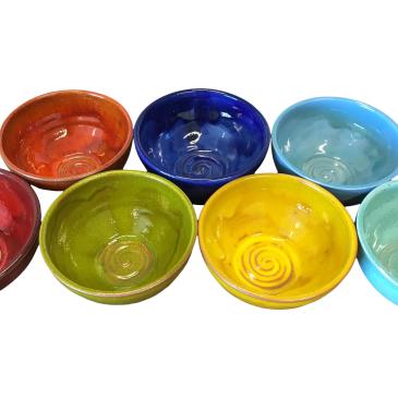 Lille håndlavet keramik skål - mange farver
