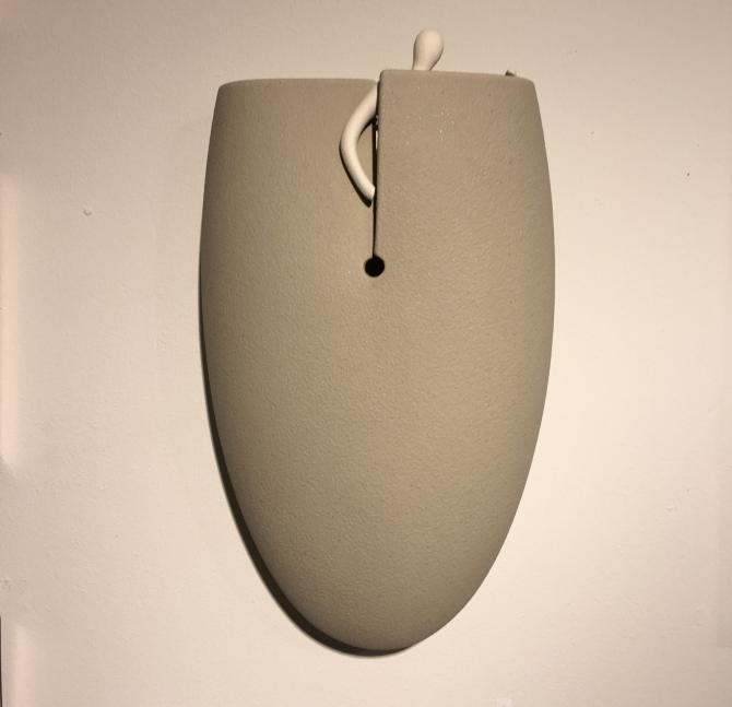 Vase med figur håndavet kunst til væggen