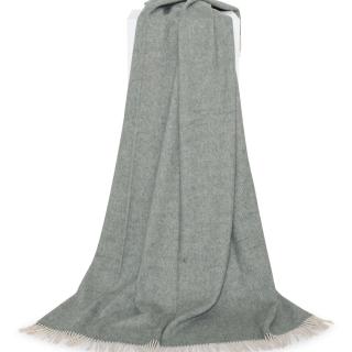 Plaid lys grøn alpaca, uld, fibre upcycled Læsø Uldstue