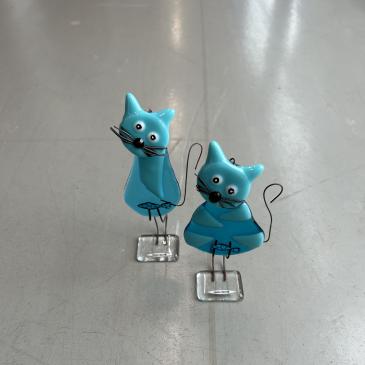 turkis katte med fisk i maven, håndlavet glaskunst